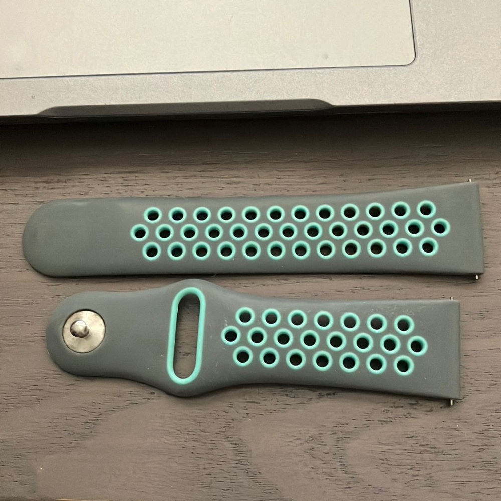 GUC Small Versa Band
